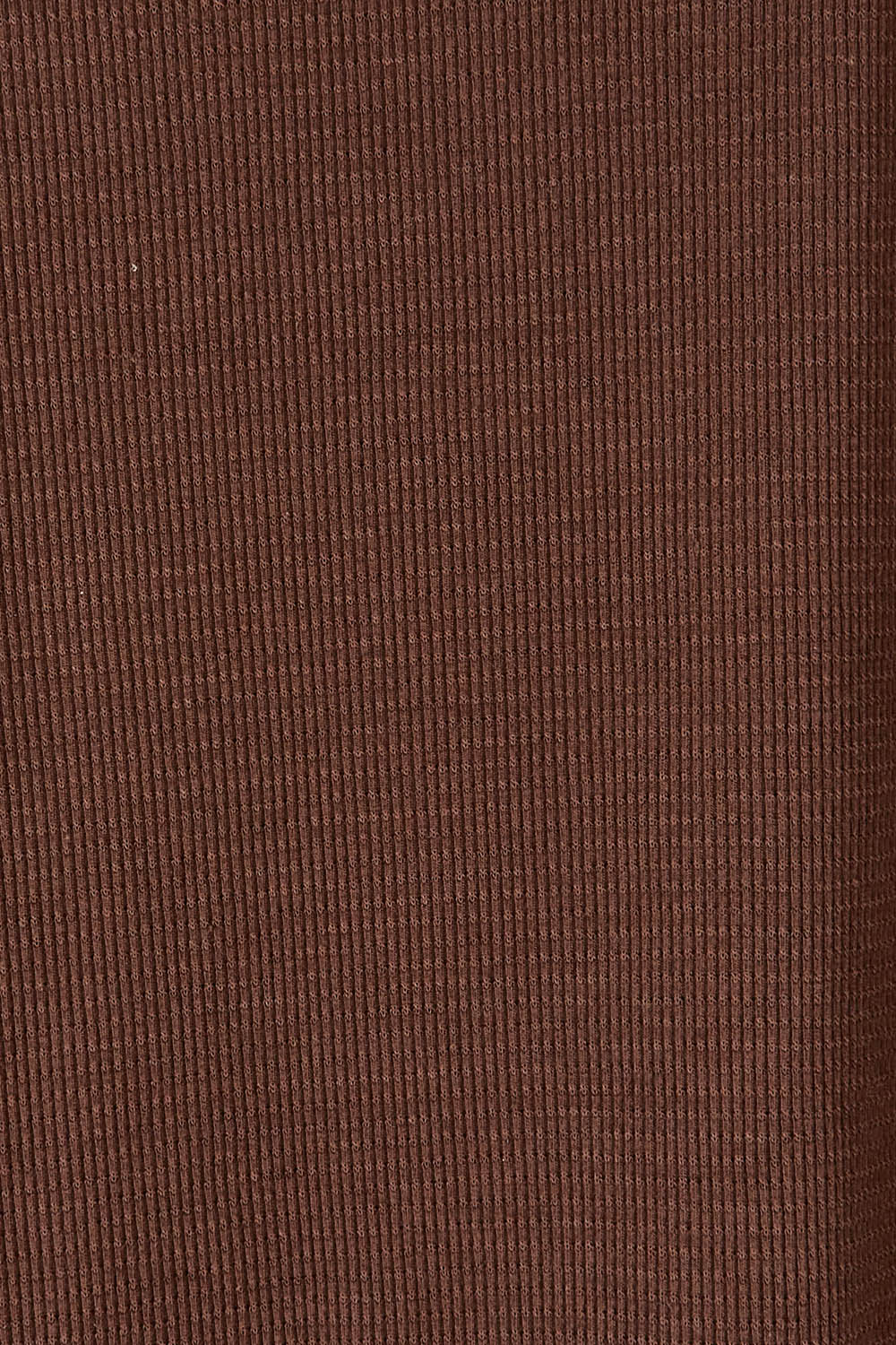 Product shot of the Swing Waffle Top in colour Espresso, detail