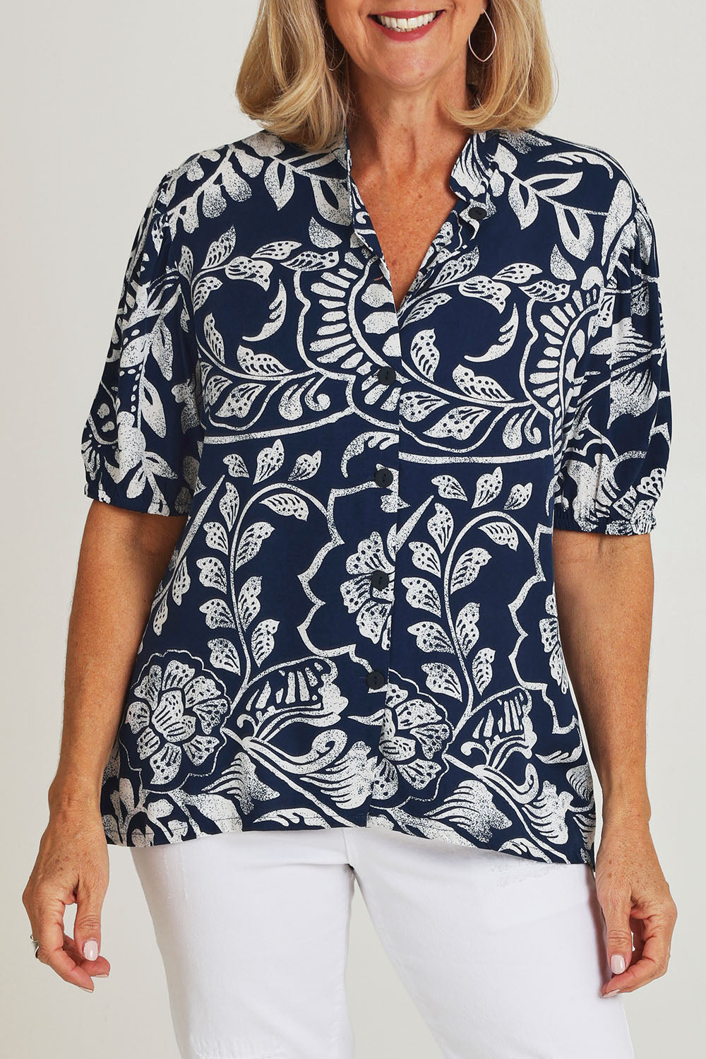 Model Sandy wearing size 10 of the Poet Shirt in colour Navywhite (Blue), from the front, cropped image