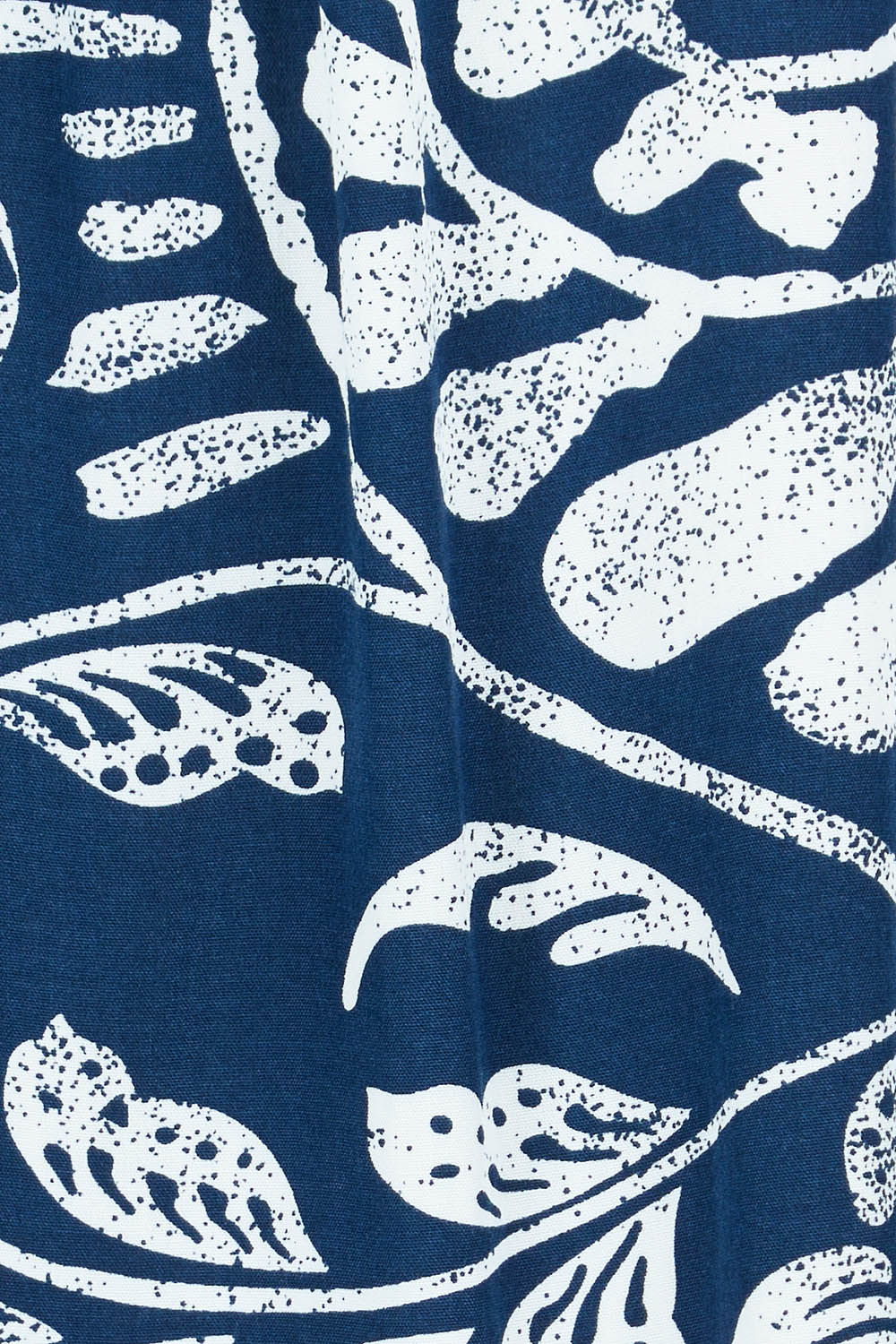 Product shot of the Poet Shirt in colour Navywhite (Blue), detail