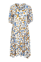 Product shot of the Billow Pocket Print Dress in colour Toffee (Blue), from the front