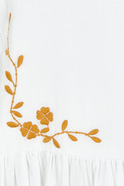 Product shot of the Bombay Beauty Top in colour White (White), detail