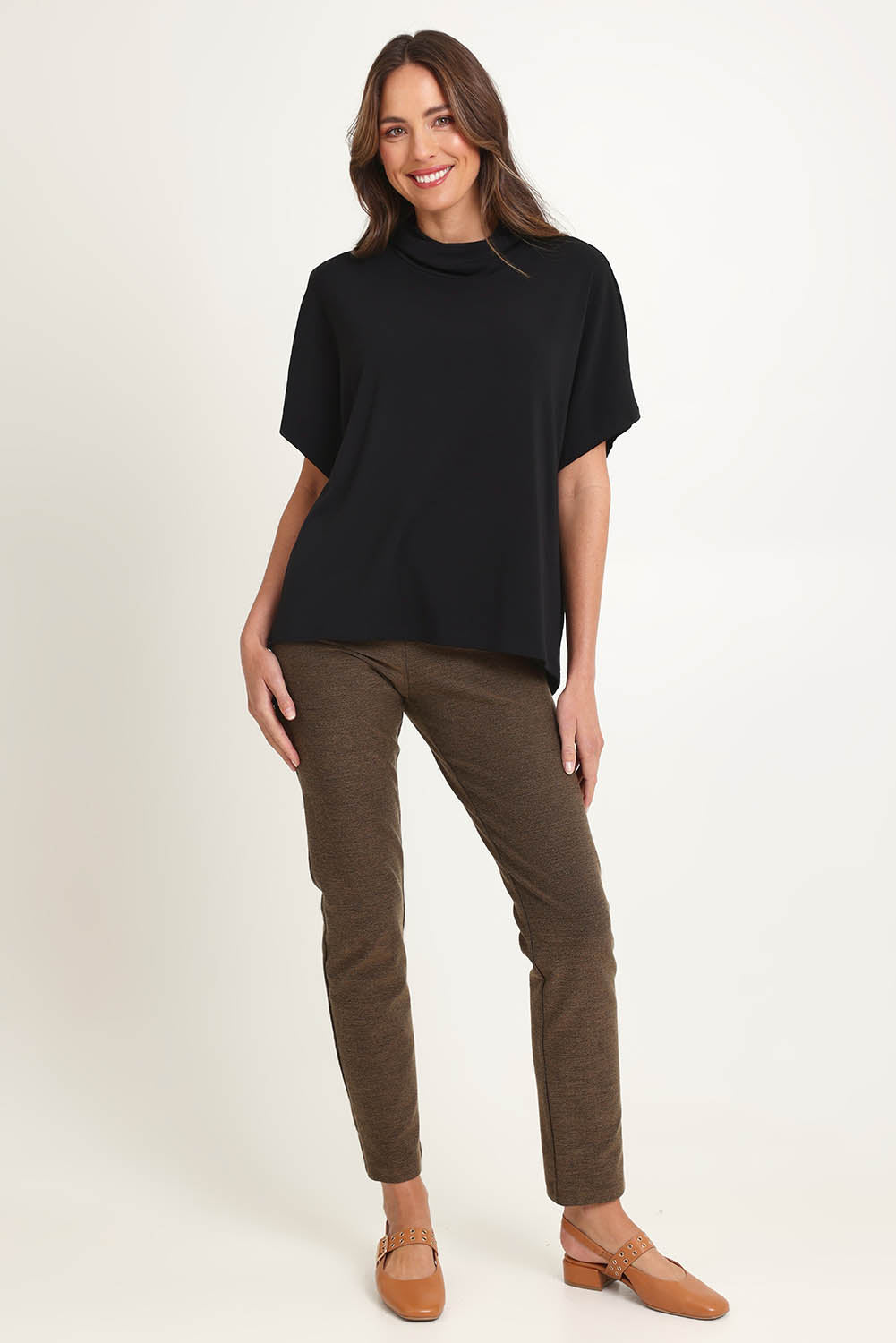 Textured Pencil Pant – Latte