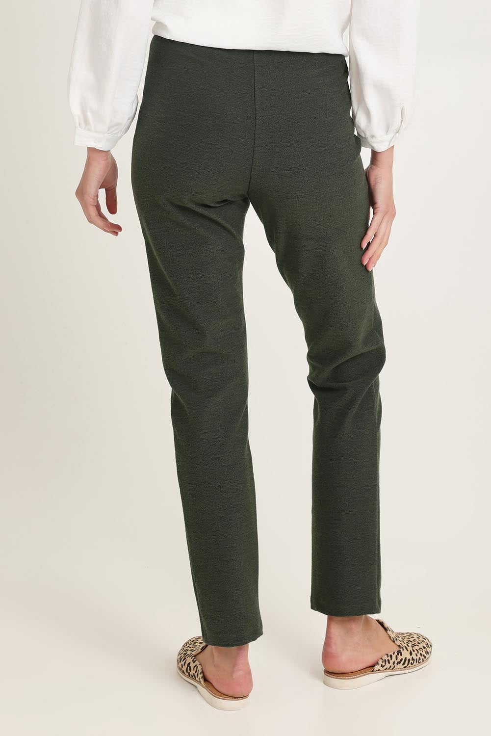 Textured Pencil Pant – Olive