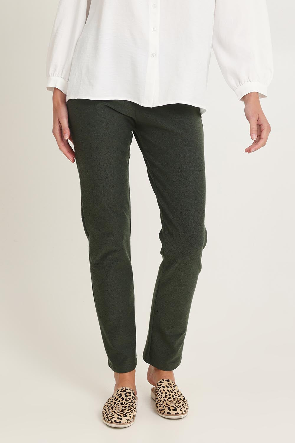 Textured Pencil Pant – Olive
