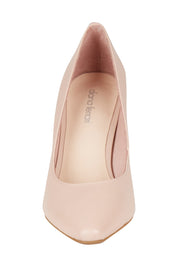 Product shot of the Sabena Leather Heel in colour Dknude, detail