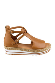 Product shot of the Alexys Leather Flatform - Darktan in colour Darktan, from the front