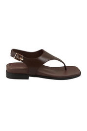 Product shot of the Enyo Leather Flat in colour Chocolate, from the front