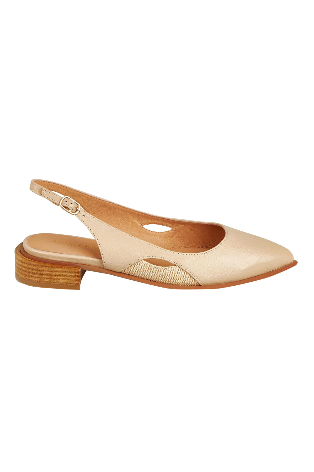 Product shot of the Equip Leather Flat in colour Camel, from the front