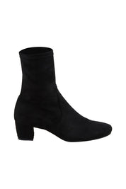 Product shot of the Hartful Stretch Ankle Boot in colour Blackmicro (Black), from the front