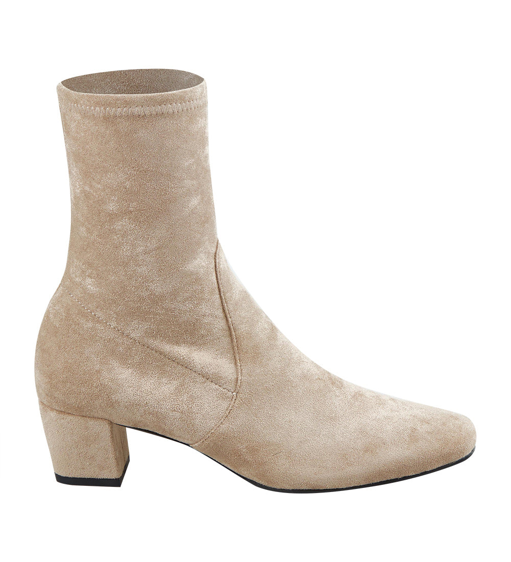 Product shot of the Hartful Stretch Ankle Boot in colour Taupemicro, from the front