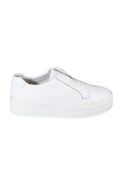 Product shot of the Shia Leather Pull On Sneaker in colour Whitewhite (White), from the front