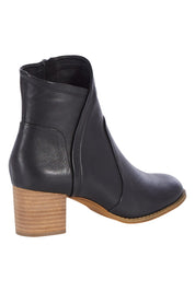 Product shot of the Slack Boot in colour Black (Black), from the back