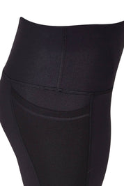 Product shot of the Elite Tight 7/8 in colour Black (Black), detail