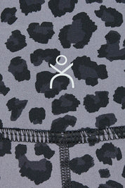 Product shot of the Utopia Tight in colour Leopardsmk (Grey), detail