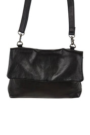 Product shot of the Delphi Leather Bag in colour Black (Black), detail