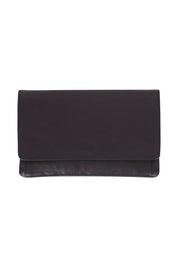Product shot of the Sirena Leather Purse in colour Black (Black), from the front