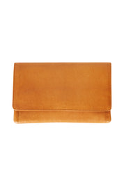 Product shot of the Sirena Leather Purse in colour Tan, from the front