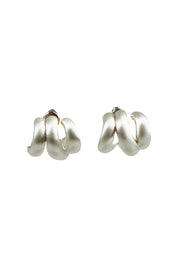 Product shot of the Heritage Satin Knot Cuff Earring in colour Silver (Metallics), from the front