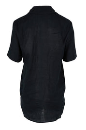 Product shot of the Studio Linen Short Sleeve Shirt in colour Black (Black), from the back