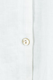 Product shot of the Studio Linen Short Shirt Dress in colour White (White), detail