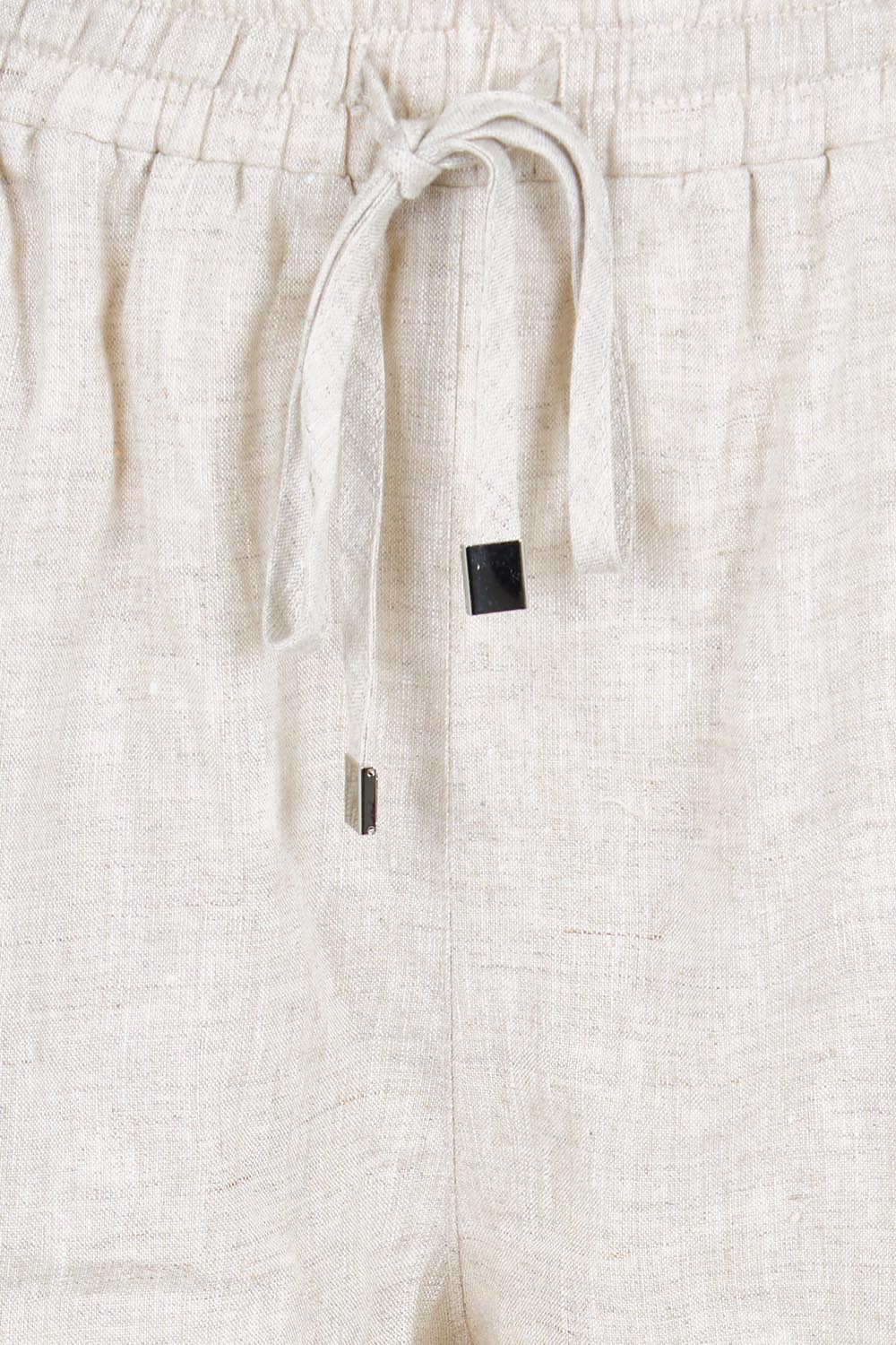 Product shot of the Studio Linen Bermuda Short – Tusk in colour Tusk, showing detail