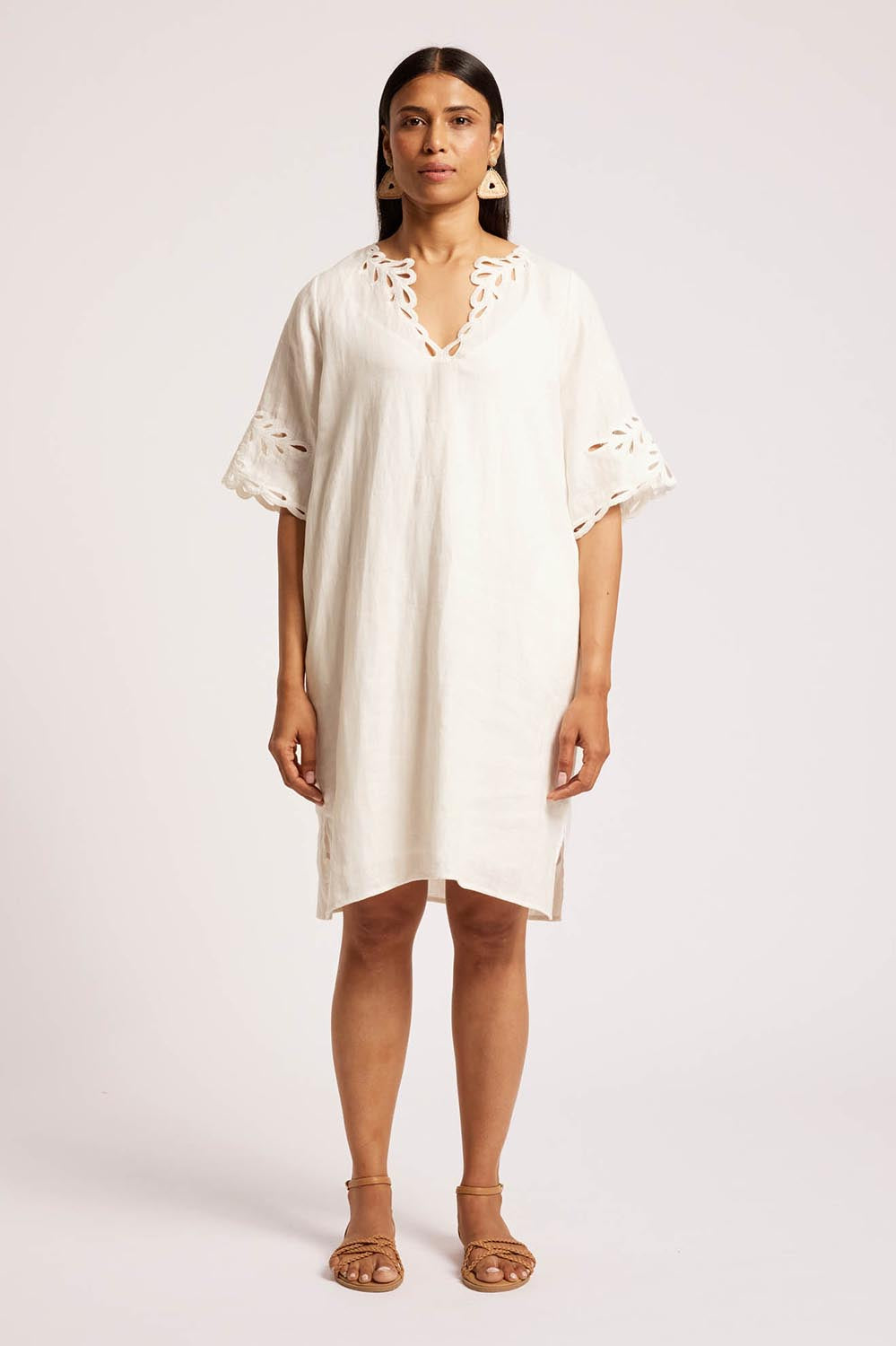 Model Genericm wearing size sample of the Maris Dress – Tusk in colour Tusk, from the front