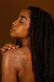 A model wearing the Pink Himalayan Salt Scrub in colour Multi, from the front, showing the whole outfit