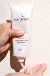 A model wearing the Pink Himalayan Salt Scrub in colour Multi, from the front, showing the whole outfit