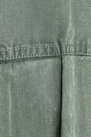 Product shot of the Bliss Washed Shirt in colour Clover (Green), detail