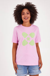 Model Olivia wearing size 10 of the Crossed Tee in colour Sweetlilac (Purple), from the front, cropped image
