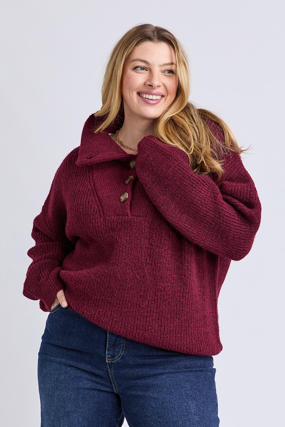 Bron Button Knit – Maroon