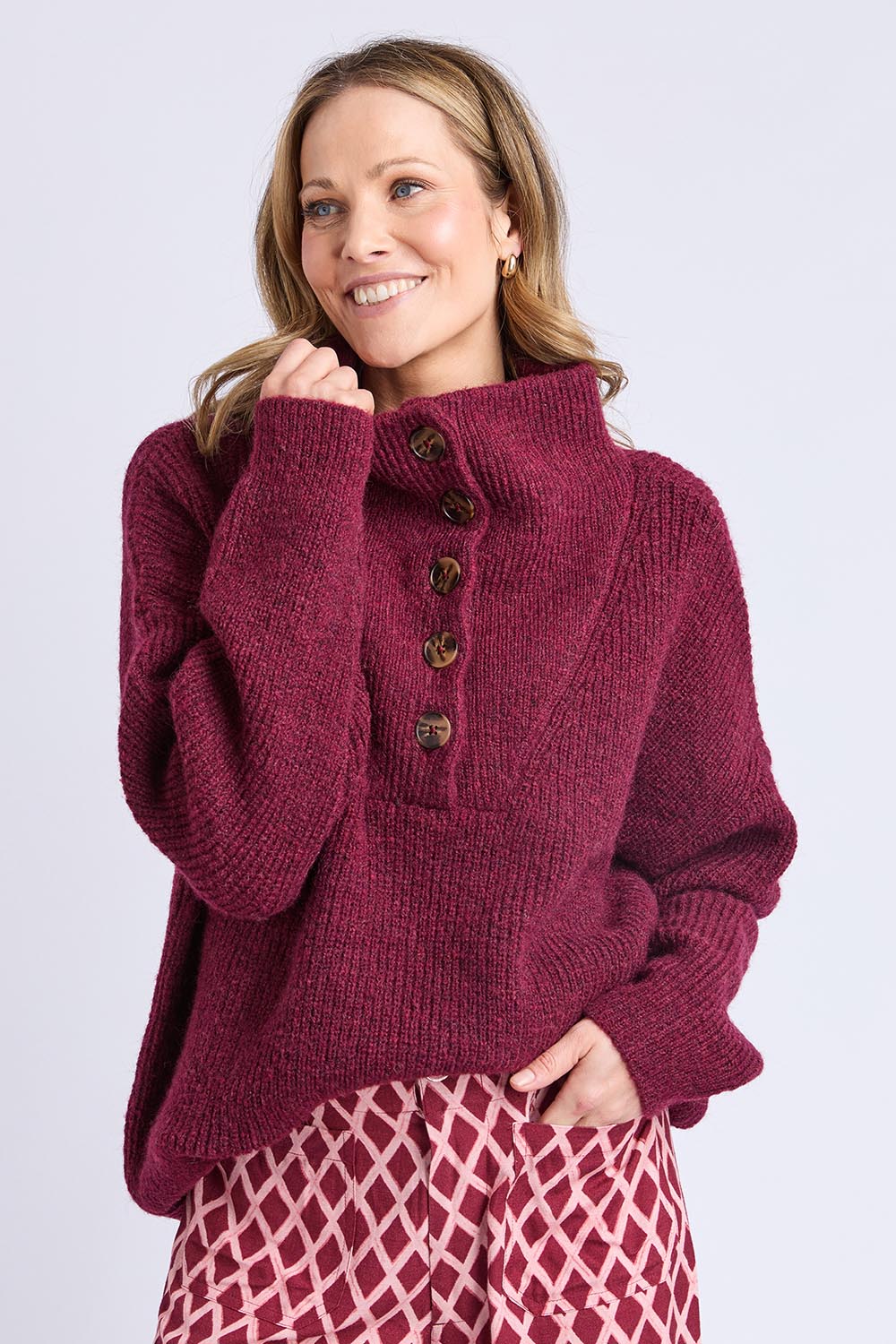 Bron Button Knit – Maroon
