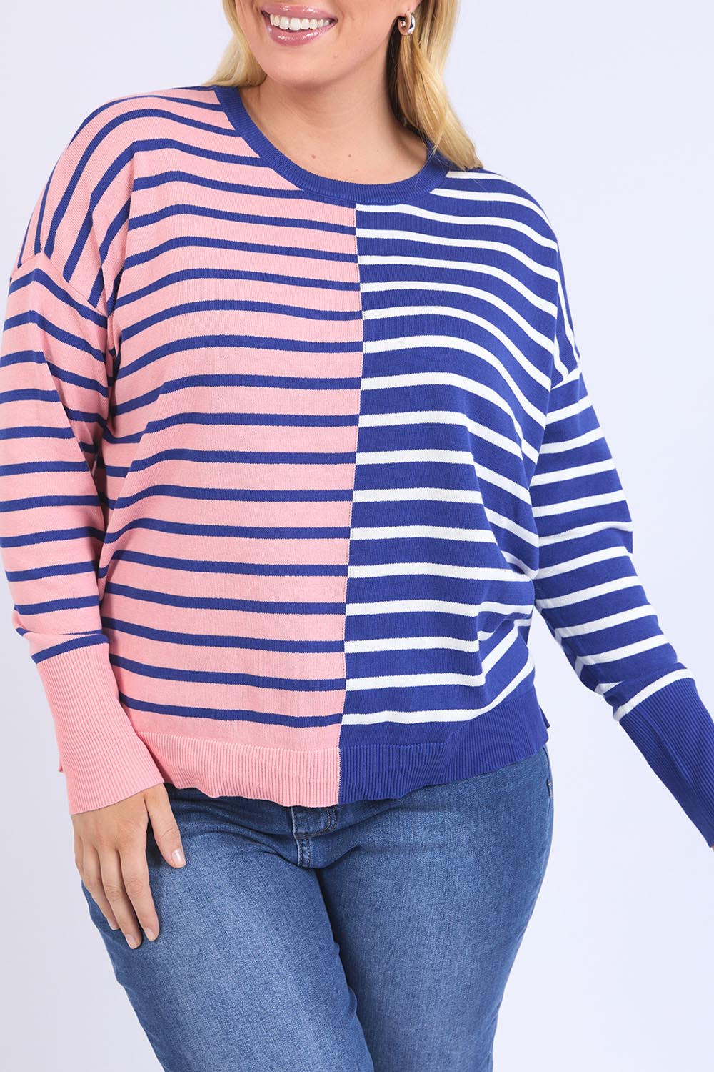 A model wearing the Louise Spliced Cotton Knit in colour Deepbluepn, from the front, cropped image
