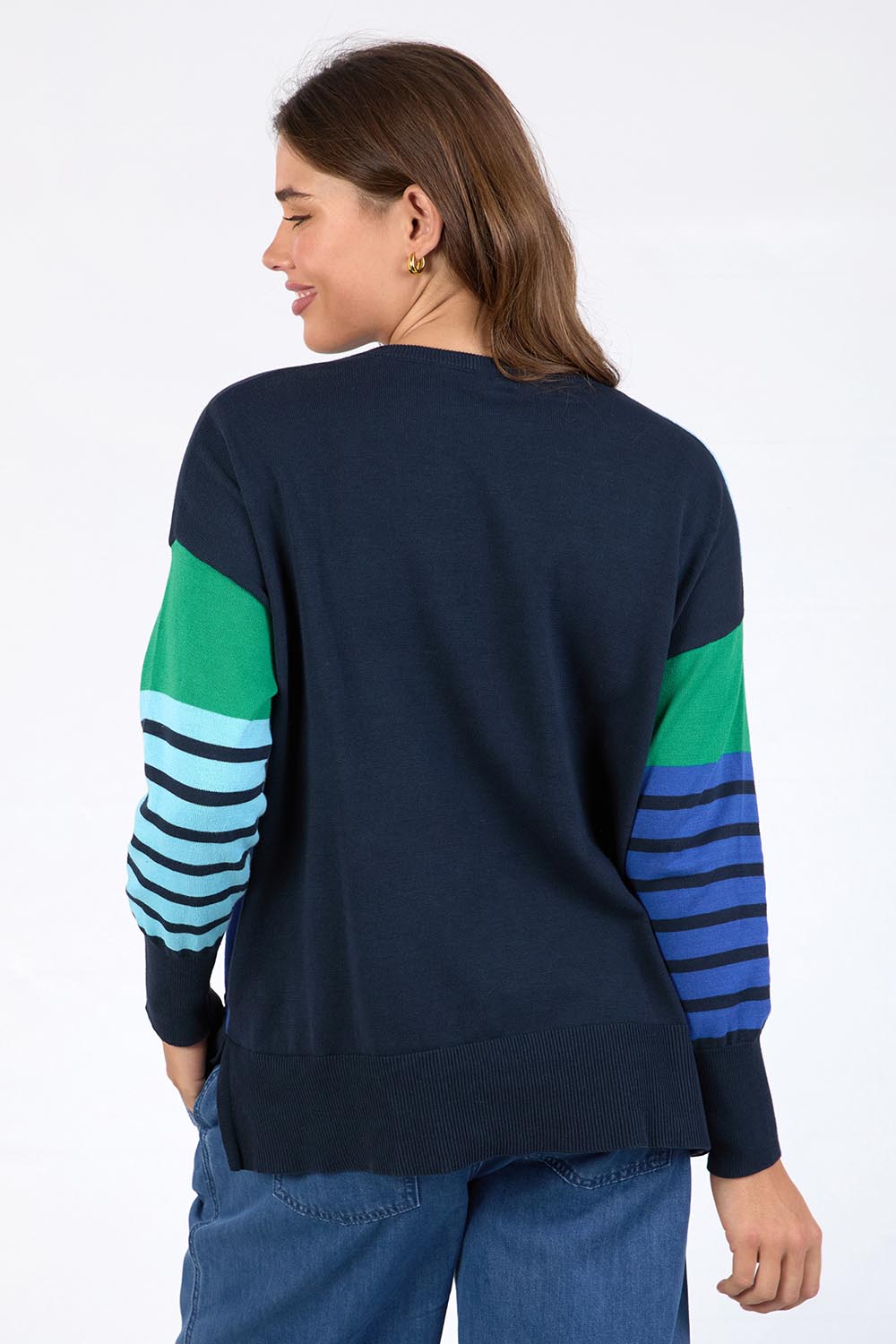 A model wearing the Fern Mixed Cotton Crew in colour Sprayblue, from the back