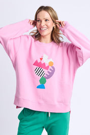 Model Genericm wearing size sample of the Deb Mcnaughton Crew – Prettypink in colour Prettypink, in a cropped view