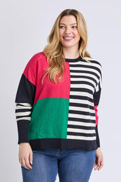Model Genericm wearing size sample of the Viken Knit – Midnight in colour Midnight, in a cropped view