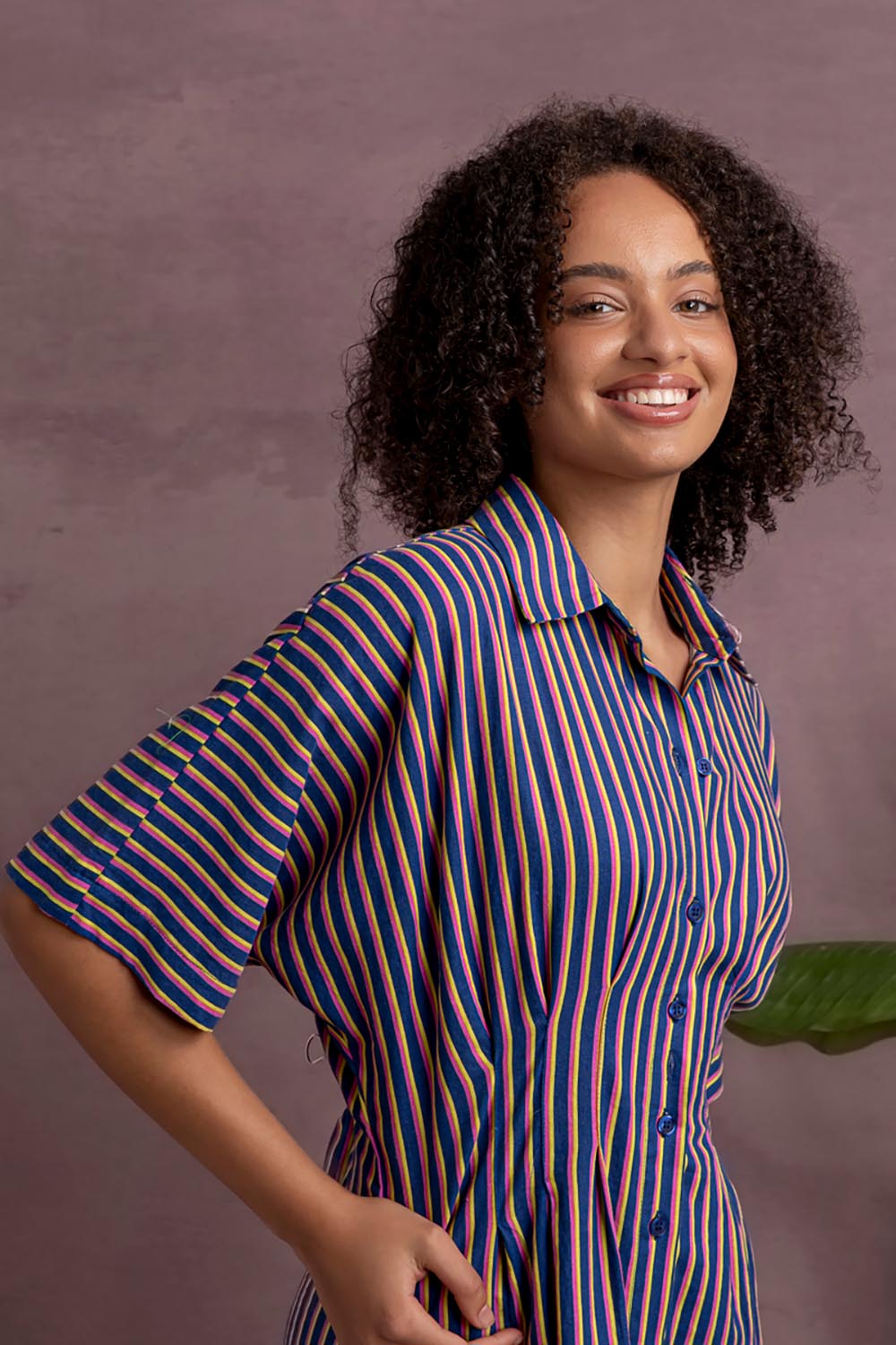 Model Genericm wearing size sample of the Samba Dress – Chinablue in colour Chinablue, in a cropped view