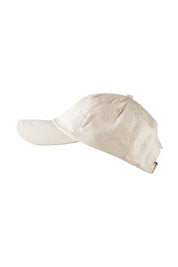 Product shot of the Elm Cap in colour Oatmeal, from the front