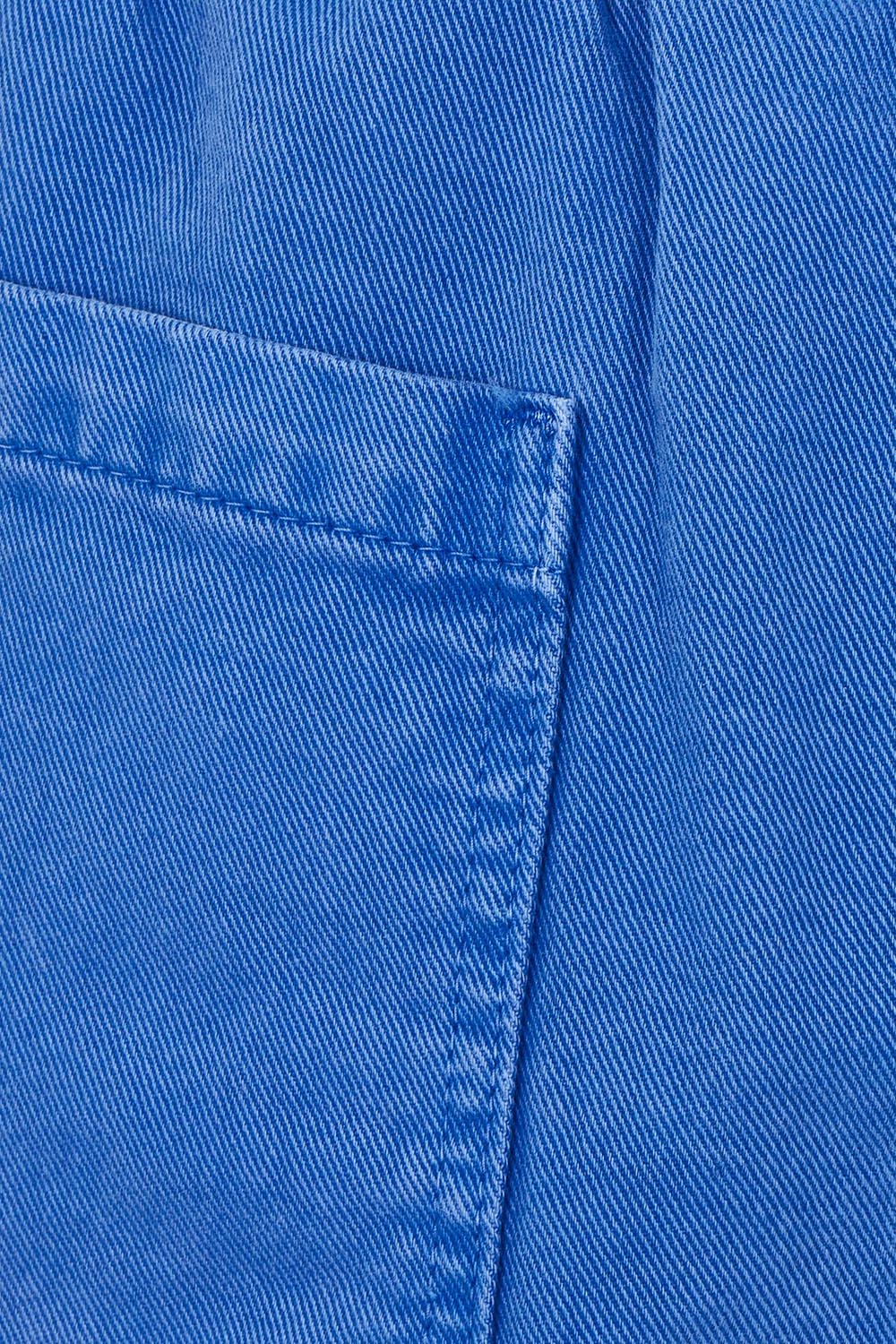 Product shot of the Emma Relaxed Denim Short in colour Oceanblue (Blue), detail