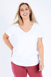 Model Jess wearing size 14 of the Fundamental Vee Cotton Tee in colour White (White), from the front, showing the whole outfit