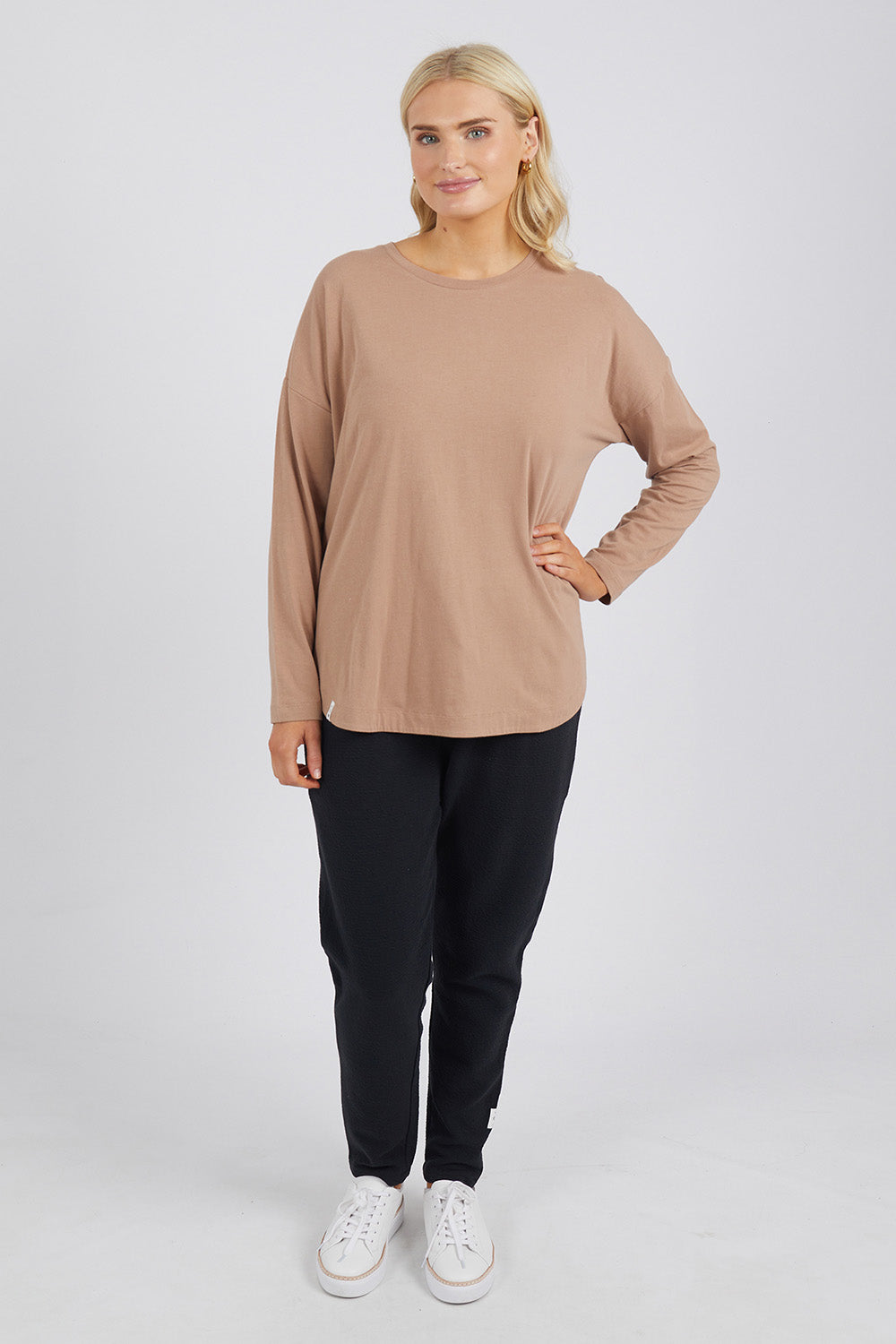 Preloved Fundamental Society L/S Tee - Mocha