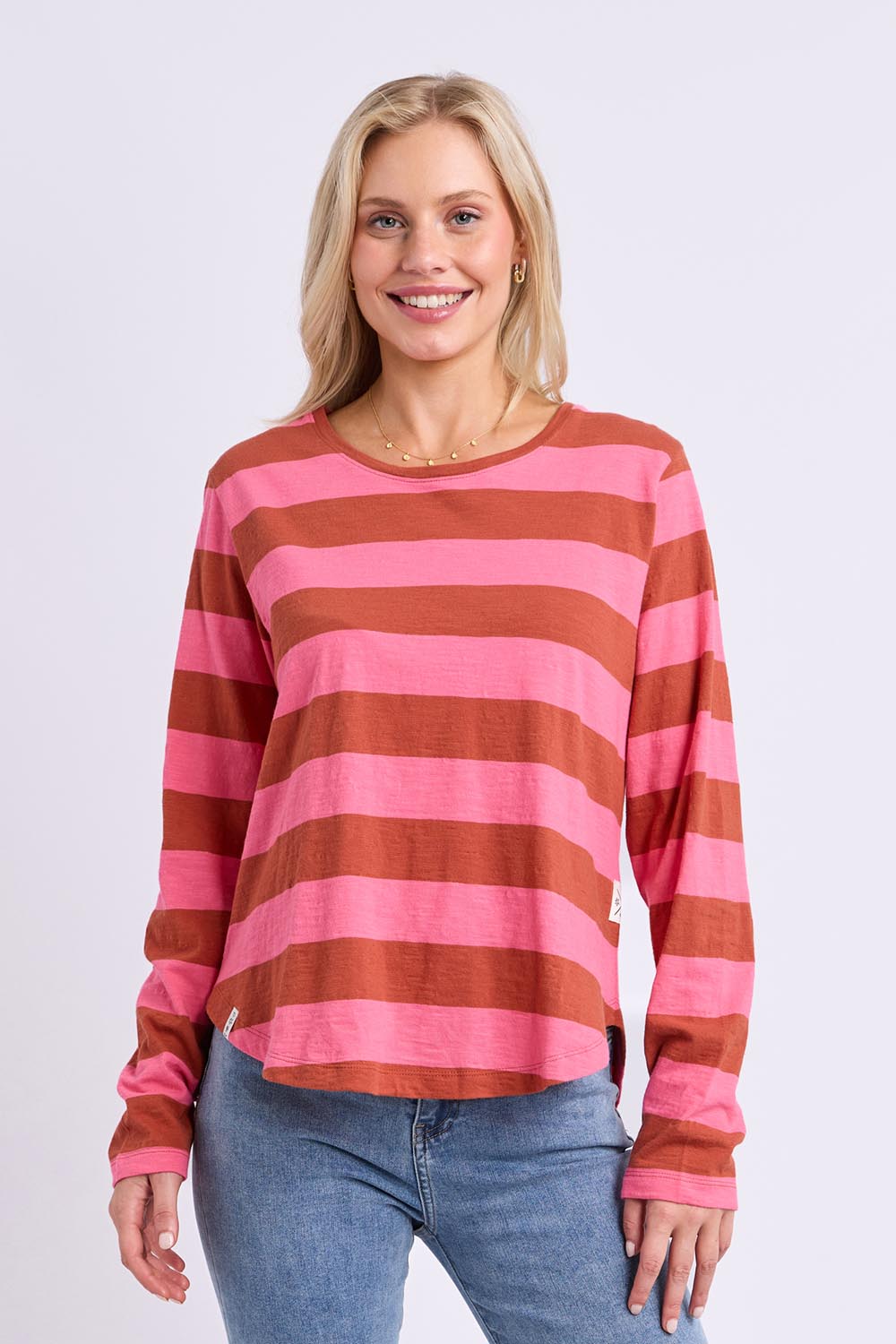 Model Genericm wearing size sample of the Fundamental Spritz Stripe Ls Tee – Earthpink in colour Earthpink, in a cropped view