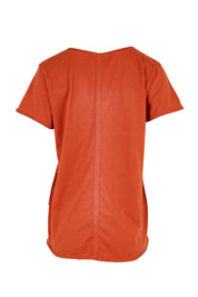 Product shot of the Fundamental Pima Cotton Vee Tee – Earthbrown in colour Earthbrown, from the back