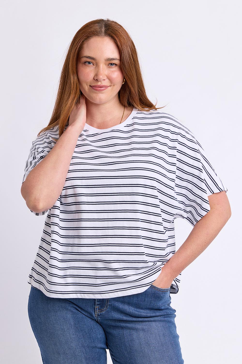 Model Genericm wearing size sample of the Fundamental Luna Ss Stripe Cotton Tee – Whitenavy in colour Whitenavy, in a cropped view