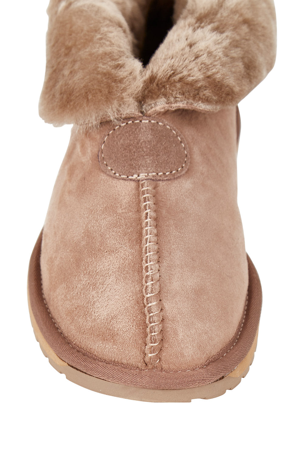 Product shot of the Platinum Albany Sheepskin Australian Slipper in colour Mushroom, detail