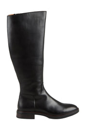 Product shot of the Blanche Leather Knee Boot in colour Black (Black), from the front