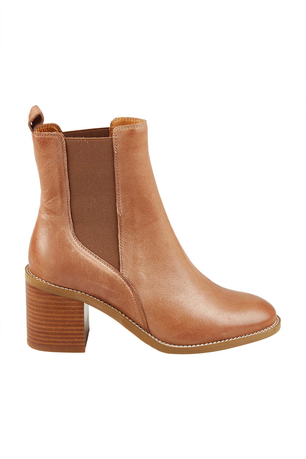 Product shot of the Chai Leather Ankle Boot in colour Latte, from the front