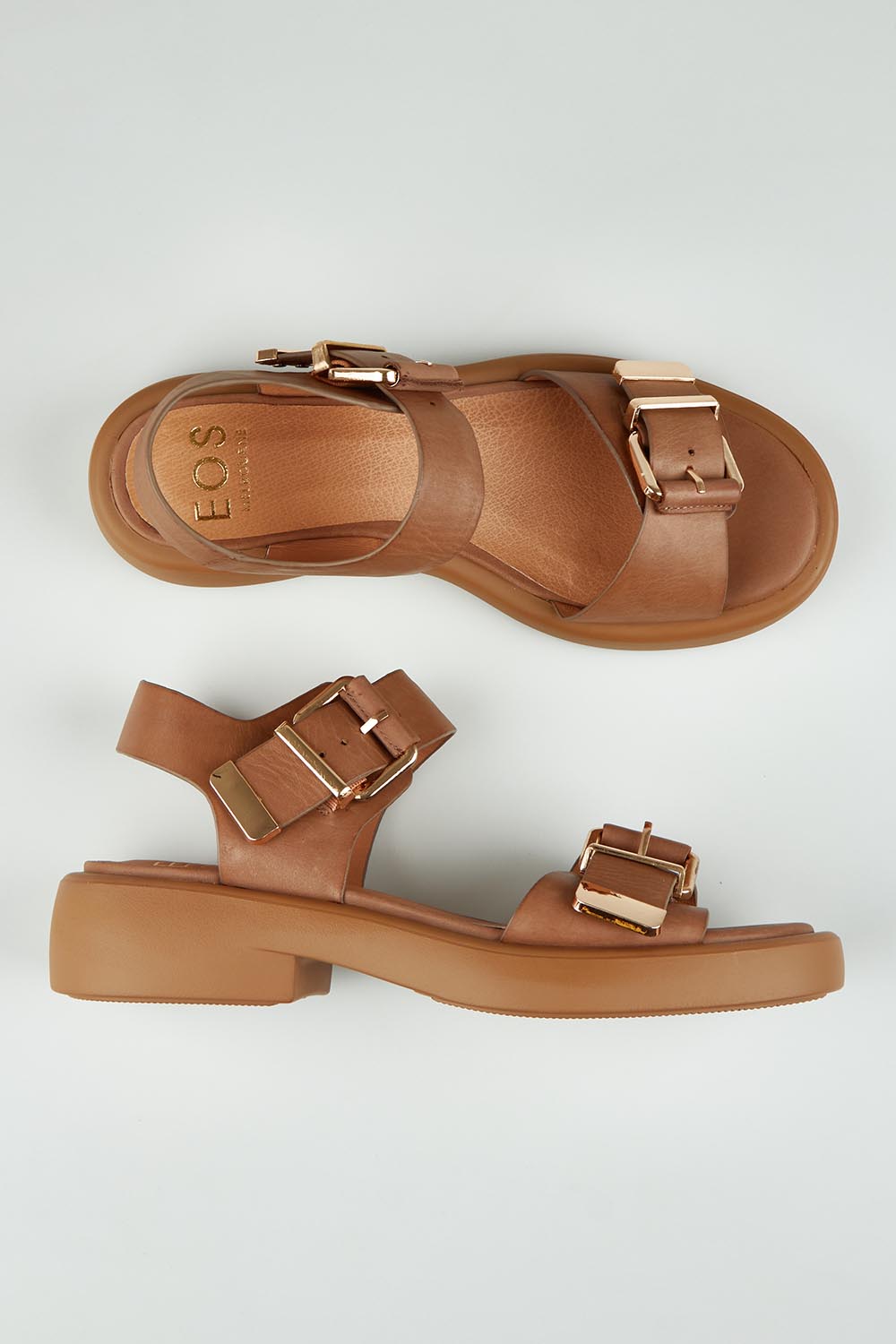 A model wearing size 37 of the Ele Leather Flat in colour Pecan, from the front, showing the whole outfit