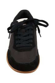 Product shot of the Glide Lace Up in colour Black (Black), detail