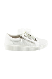 Product shot of the Jovi Leather Sneaker in colour Whiteperf (White), from the front